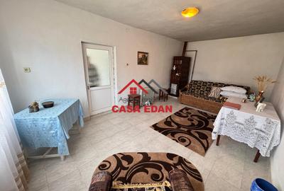 Casa in Poiana Campina--69.000e - 5