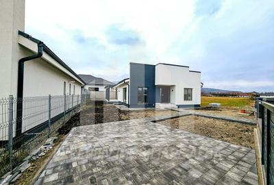 Casă individuală cu 3 camere în Micești