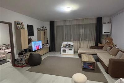 Apartament cu 2 camere semidecomandat în Florești