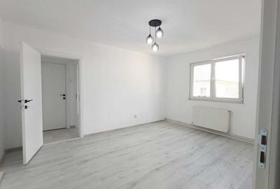 Apartament cu 2 camere semidecomandat în Florilor