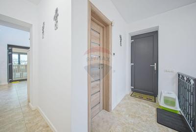 Casă premium cu 270 mp utili, 7 camere ,curte generoasă în Bartolomeu - 25