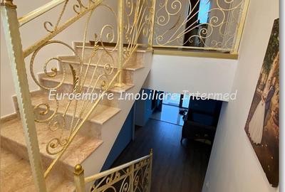De inchiriat vila cu 4 camere in localitatea Lumina jud. Constanta - 21