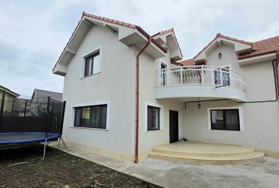 Vilă P+1 spațioasă – Năvodari, zona centrală - 1