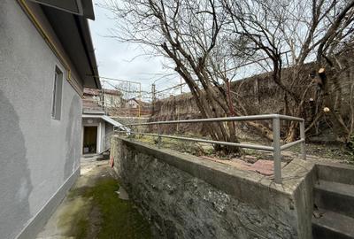 Casă spațioasă cu potențial de extindere, zona Judecatoriei - 32