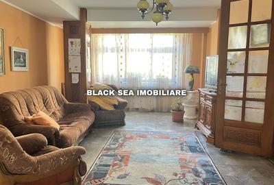 Vila 7 camere D+P+1+M - 2 Garaje - 50m de plaja - Zona centrala - 6