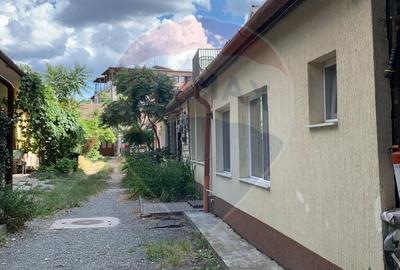 Apartament de vânzare cu două camere, pe strada Ploiești - 11
