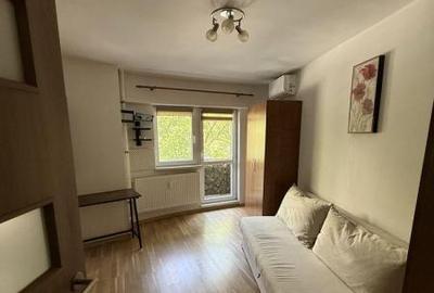 Garsonieră decomandată în Timpuri Noi