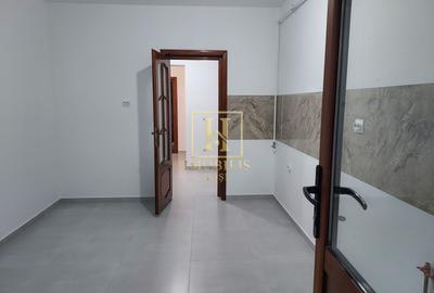 Apartament cu 3 camere decomandat în Păcurari