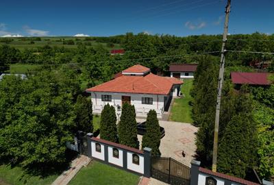 VAND CASA IN LOC. BOHOTIN ,JUD .IASI - 1