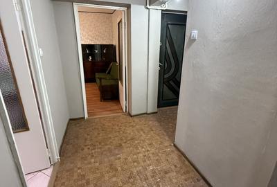 Apartament cu centrală termică proprie, apă separată și terasă, etaj 1 - 1