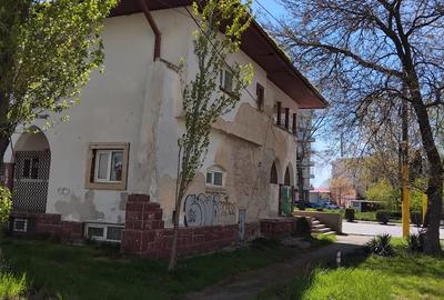 Vila interbelica - Statiunea Mamaia/langa Hotel Flora-450.000 euro(Cod E11+E12) - 10