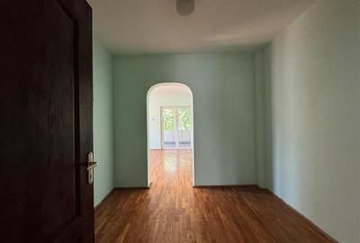 Vila Iancu Nicolae // 450 mp utili // 841 mp teren // Necesita renovare - 16