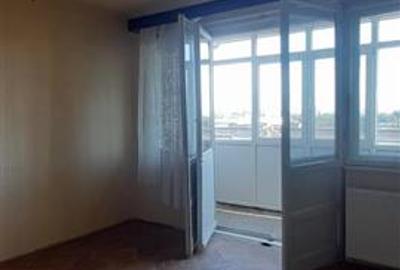 Apartament 3 camere de vanzare zona Republicii