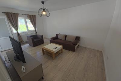 Apartament cu 2 camere decomandat, mobilat în Faleza Nord