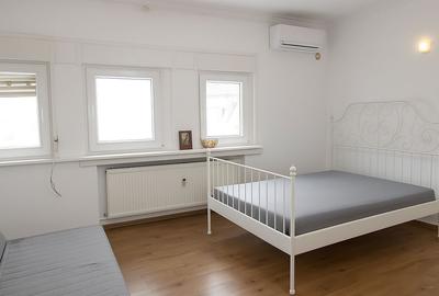 Garsonieră decomandată, mobilată în P-ța Romană