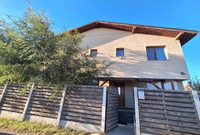 Casă individuală cu 5 camere în Berceni