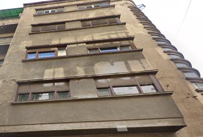 2-Room Apartment, Jean Louis Calderon, 5th Floor/5 – ID mt747 - 1