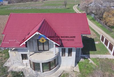 Casa noua din 2023 comuna Girov - localitatea Gura Vaii - 8