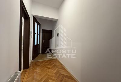 Apartament 3 camere, de inchiriat, centrala proprie, Piata Maria - 7