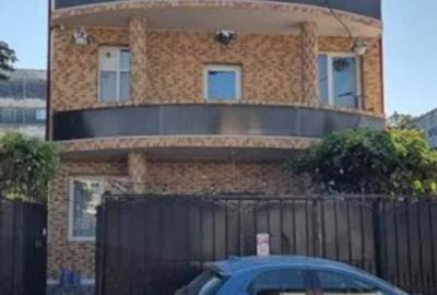 Casă individuală cu 5 camere în Floreasca