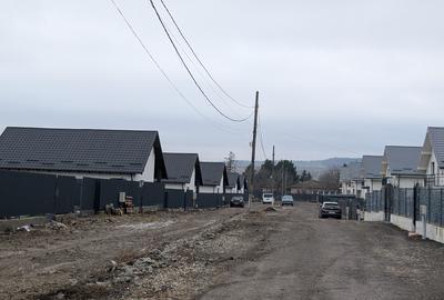 Casa Lilieci 3 dormitoare 2 băi, terasa + beci, canalizare - 11