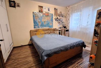 Apartament cu 2 camere semidecomandat, mobilat în Podu Roș