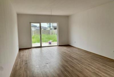 Duplex cu 4 camere în Moșnița Nouă