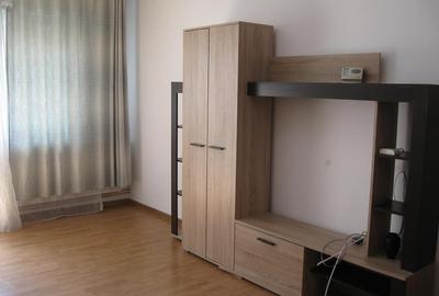 Închiriere ap. 3 camere pe strada Dâmboviței - 1
