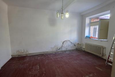 Piata Ovidiu , Centru vechi, 4 camere , 2 bai - 3