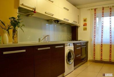 Decomandat, centrala proprie-Timocului - 1