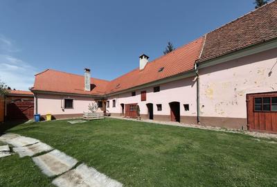 Casă Săsească Autentică cu Șură Impresionantă în Cristian – Teren 2729mp - 14