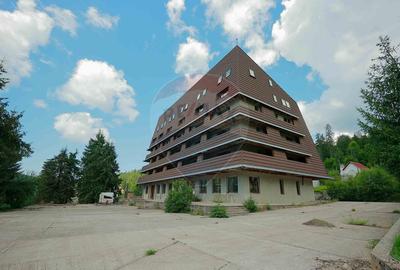 Hotel/Pensiune, 2030 mp în Budureasa