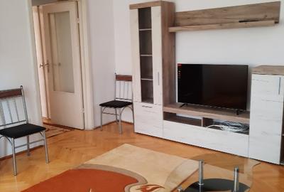 Inchiriez apartament 3 camere, et. 2, centrala proprie,2 bai- Complex Studentesc - 1