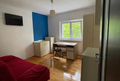 Apartament cu 3 camere de închiriat - 4