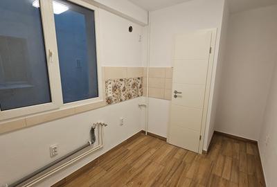 Vand apartament 2 camere renovat Eroii Revolutiei/ Cutitul de Argint - 1