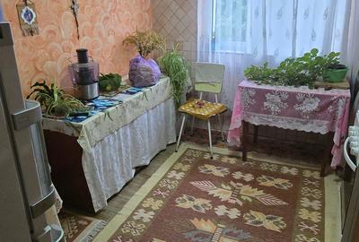 Apartament 4 camere zona Peco Cristal, str.Savenilor - 1