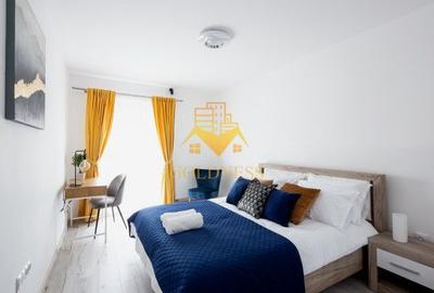 Apartament cu 2 camere semidecomandat, mobilat în Central