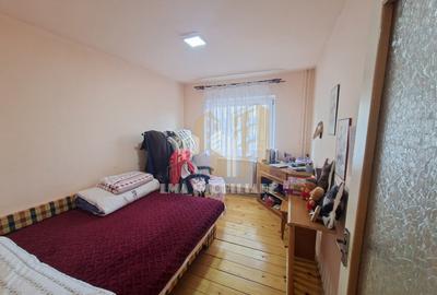 Apartament 3 camere Strada Gloriei Tractoru Brasov - 15