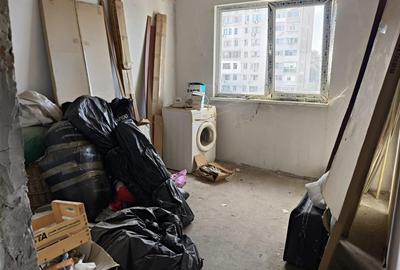 Apartament cu 2 camere semidecomandat în Viziru 1