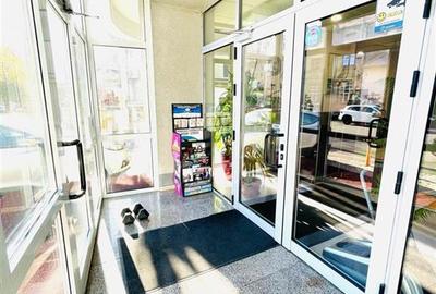 VANZARE SPATIU COMERCIAL Traian Mosilor Stradal Parcare proprie 0 Comision - 24
