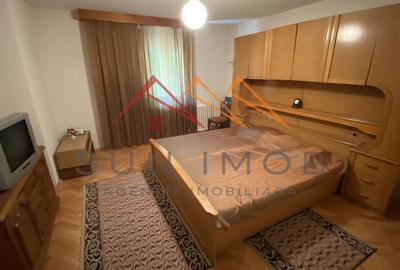 Vila de vanzare, teren 3100 mp, 7 camere, 6 grupuri sanitare, 3 CT, an 1997 - 27