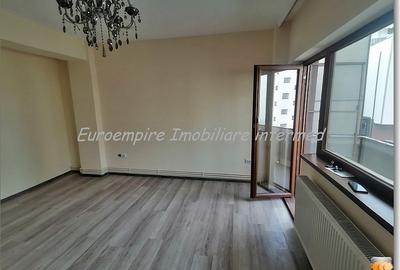 Apartament 3 camere decomandate zona Tomis Plus