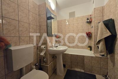 Apartament 3 camere decomandat 68mpu si balcon zona Siretului Sibiu - 8