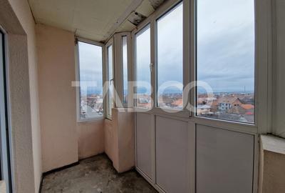 Apartament decomandat 3 camere 74 mpu 2 balcoane lift Terezian Sibiu - 10
