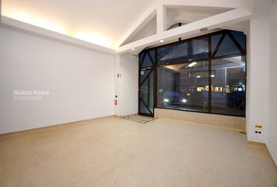 Spațiu stradal cu vitrină – 45 mp, Ștefan cel Mare - 1