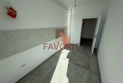 Bucatarie inchisa. 2 bai. Spatiu de depozitare in Pod. - 2