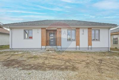 Casă cu 4 camere în Bod