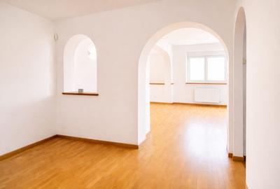 Birou, 125 mp în Aviatorilor