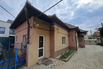 Casa individuala, 120 mp utili + 20 locuri parcare, situat in cartierul Someseni - 1