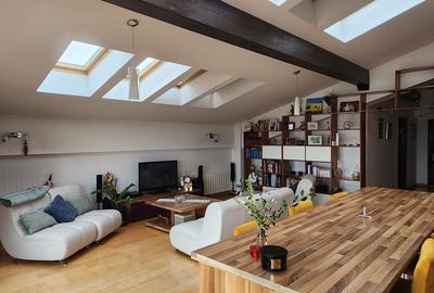 Apartament cu 3 camere decomandat, mobilat în Brașovul Vechi